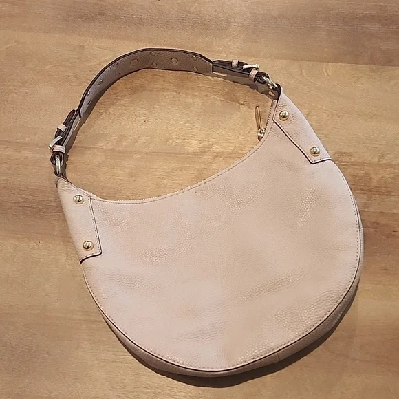 Michael Kors Beige Leather Shoulder Bag Gold Hardware 12.5x8 EUC - Picture 4 of 12